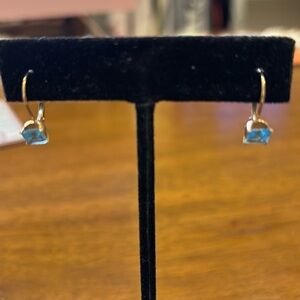 Topaz drop earring set in gold